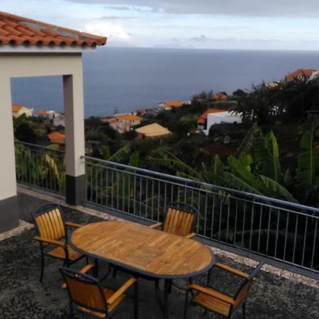 Vista Atlantico Com Carro E Bicicleta Gratis Villa Gaula Екстериор снимка