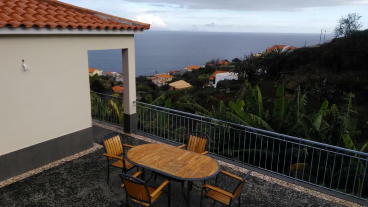Vista Atlantico Com Carro E Bicicleta Gratis Villa Gaula Екстериор снимка